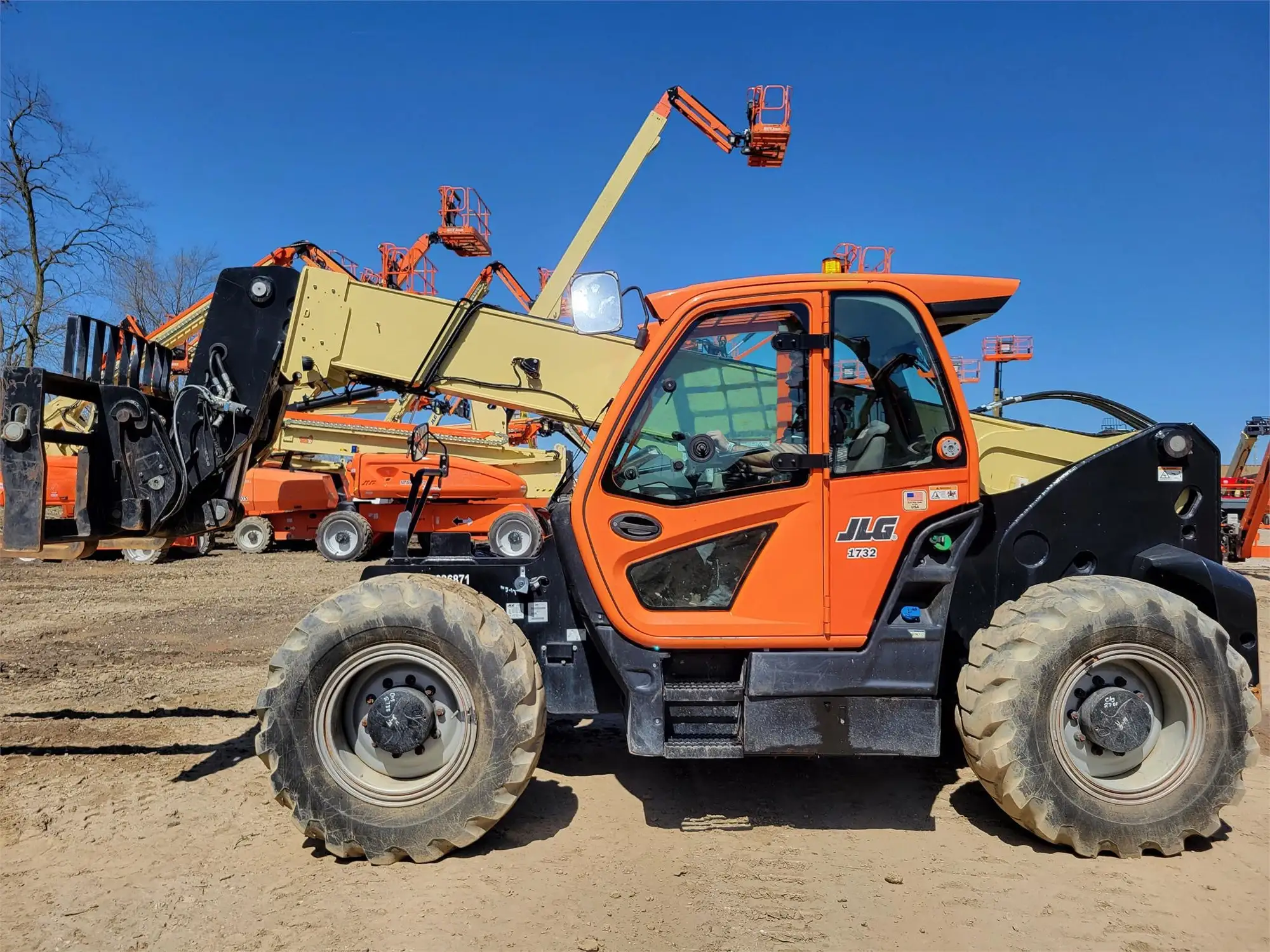 Used 2019 JLG 1732 Telehandlers New York US | United Lift #1446421
