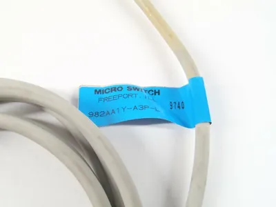 982AA1Y-A3P-L | Honeywell  Proximity Sensor - Used