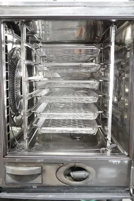 RATIONAL ELECTRIC HALF-SIZE SELF COOKING COMBI-OVEN MODEL SCC WE 61