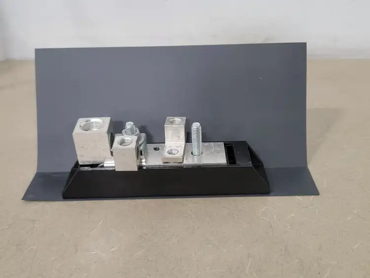 Used SIEMENS HNC64 Switchgears British Columbia CA | Lenmark #238969