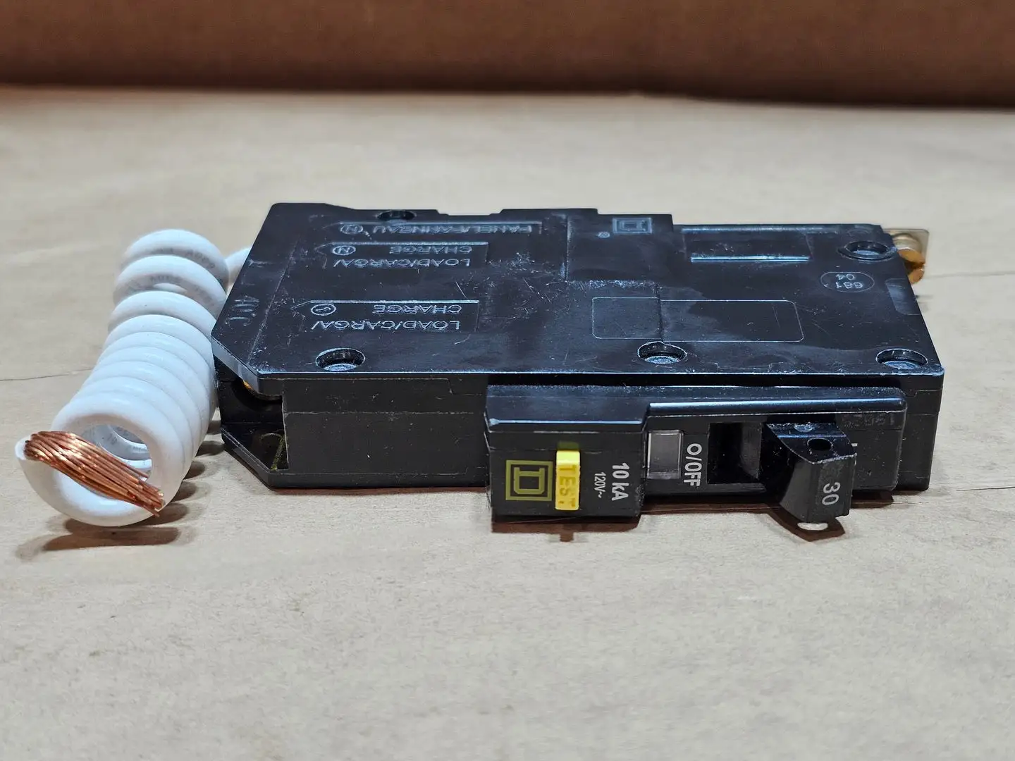 NEW SQUARE D QOB130GFI