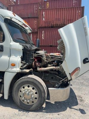 Used 2015 FREIGHTLINER CASCADIA Miscellaneous Trucks/Trailers Tennessee US | Revelation Machinery #1314595