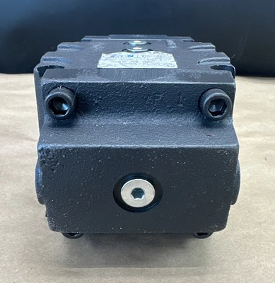 New | in-Stock Vickers RG-10-D4-30 Valves/Fittings Indiana US | J&J Industrial Supply #1324561