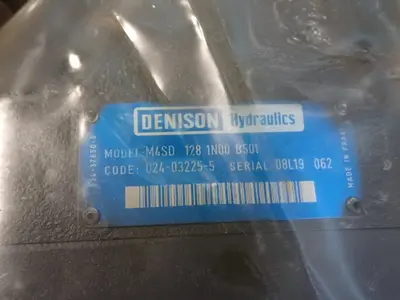 NEW DENISON HYDRAULICS M4SD1281N00B501