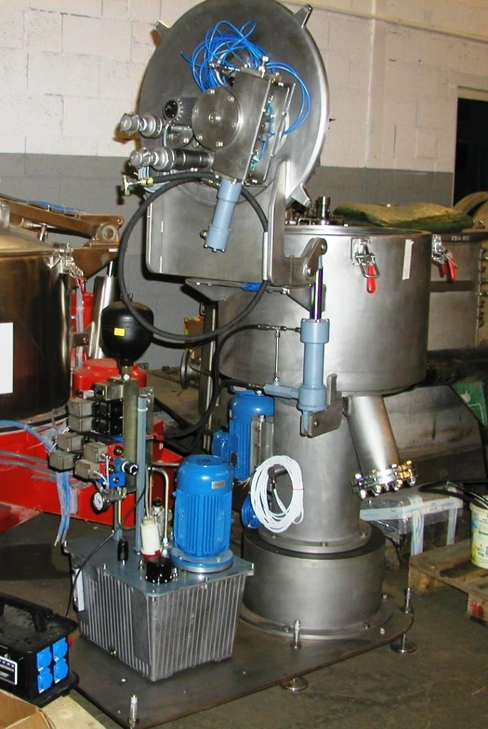 GFT V-50U 500/340 perforate basket centrifuge, Alloy 22.