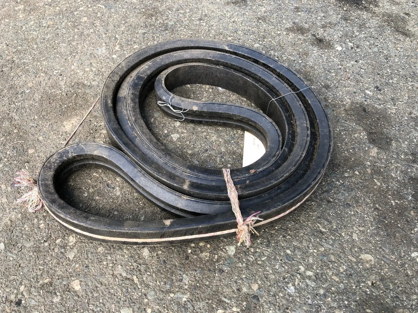 USED GATES 25V1400