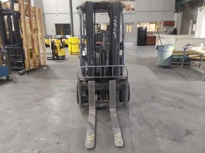 USED 2017 CROWN FC5245-60