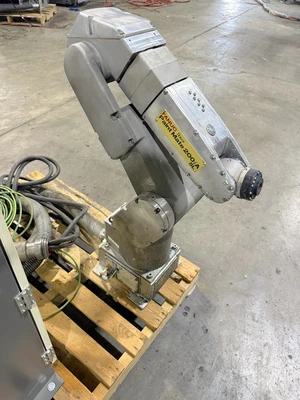 USED FANUC 200IA/5L