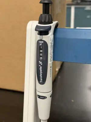 Used _UNKNOWN_ _UNKNOWN_ Pipettes Rhode Island US | Federal Equipment Company #1347600