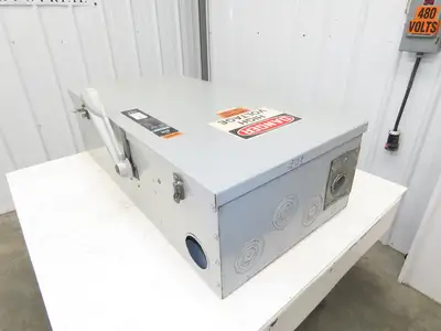 Siemens F-355 Vacu Break Clampamtic Safety Disconnect Switch 400A 600V 3P Fused