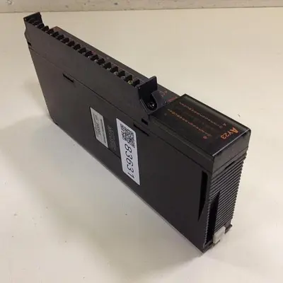 USED MITSUBISHI AY23