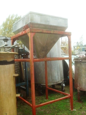 1 Cu.M. S/S Powder Feed Hopper