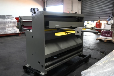 _UNKNOWN_ HS-0410MD Hydraulic Shears | Punch Press and Shear (4)