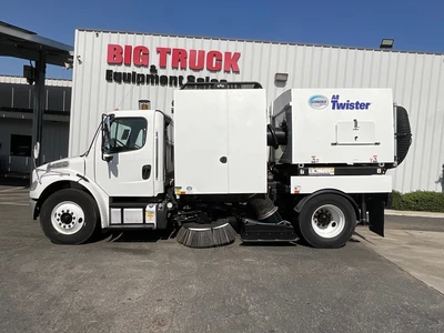 Used 2017 FREIGHTLINER M2 Street Sweeper California US | Big Truck & Equipment #1412301