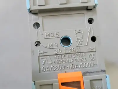 USED IDEC RR2P-UAC120V