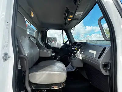 Used 2017 FREIGHTLINER M2 106 Tractors & Trailers Florida US | Truck and Van Outlet #1506267