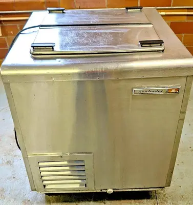 USED KELVINATOR 4 HOLE