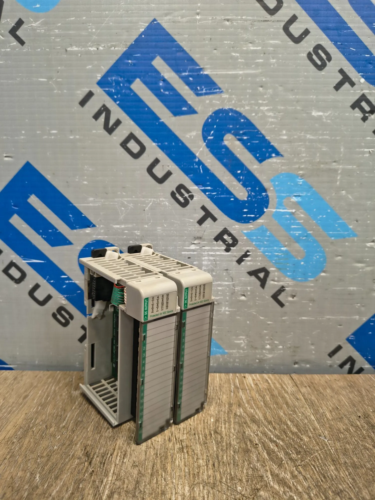 USED Allen-Bradley 1769-OB16P