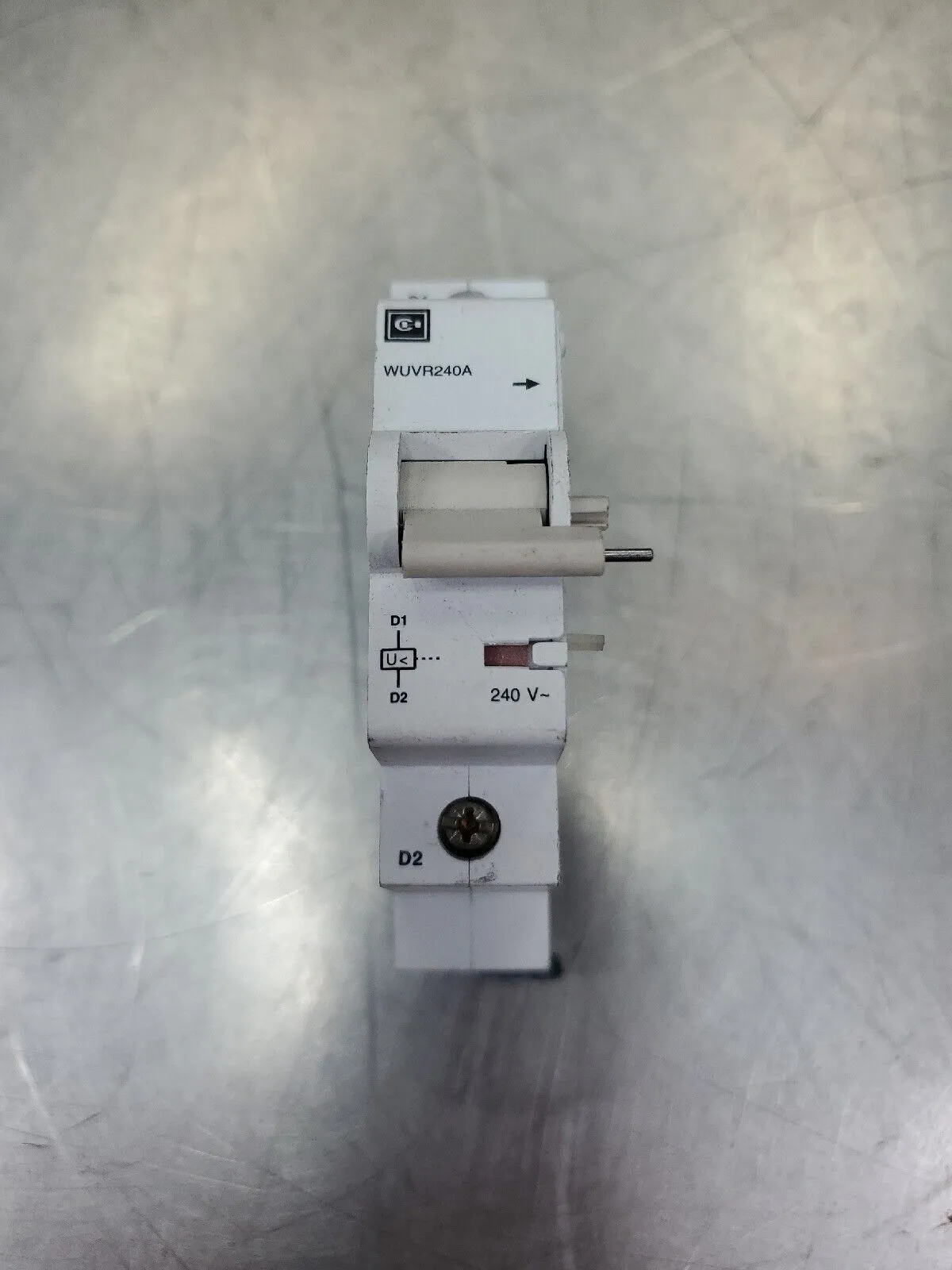 CUTLER-HAMMER WUVR240A Side Mount 240V Undervoltage Contactor. 4E-11