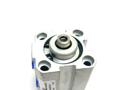 NDM-032-015 | Airtec  Double-Acting Piston Rod Cylinder 32mm Bore 15mm Stroke - New Other