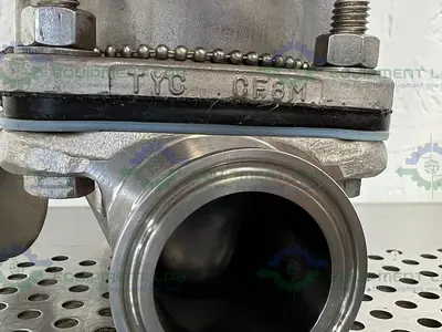 USED ITT PURE-FLO AP1509  STAINLESS STEEL DIAPHRAGM VALVE W/ 1 1/2" SANITARY FIT