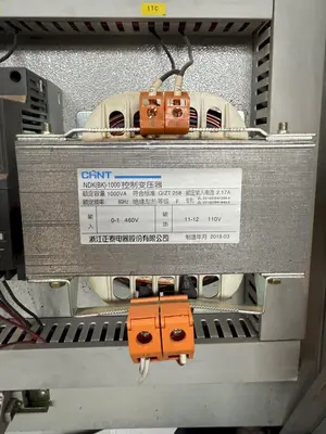 5 CUBIC FOOT TD326 RUBBER BELT TUMBLE BLAST SYSTEM W/ ELEVATOR RECLAIM SYSTEM & DUST COLLECTOR. STOCK # 0670425.