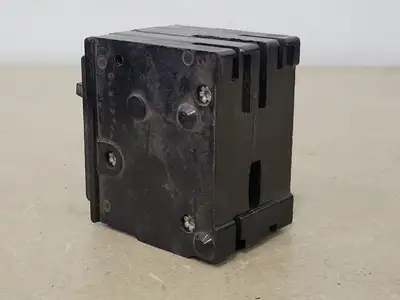 15 Amp, 2 Poles, 120/240 volts Circuit Breaker