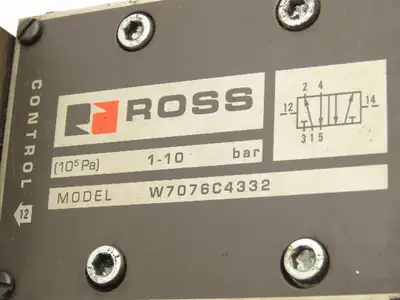 Ross W7076C4332 Pneumatic Directional 5/2 Double Solenoid Valve 24VDC
