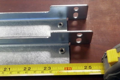NEW Server Rails 1VPW8-07-P50527E001 Rev A