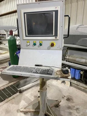 USED 2011 FLOW MACH