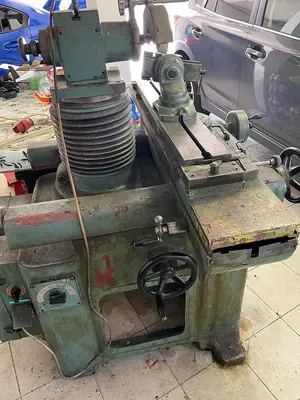 Used TOS BN 102 Tool & Cutter Grinders CZ | Amaron s.r.o. #1056627