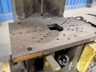 10 TON NORTHERN HYDRAULIC PRESS