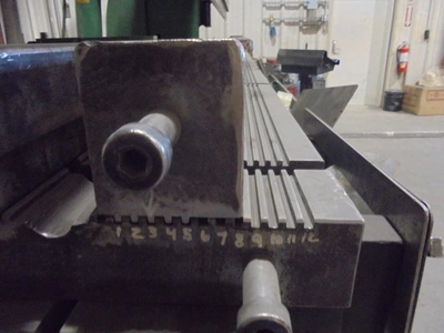 USED 1997 ACCURPRESS 740012