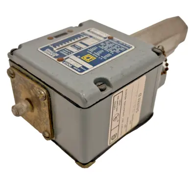 NEW SQUARE D 9012 ACW-7 PRESSURE SWITCH 575 PSI 660 PSI 9012ACW7
