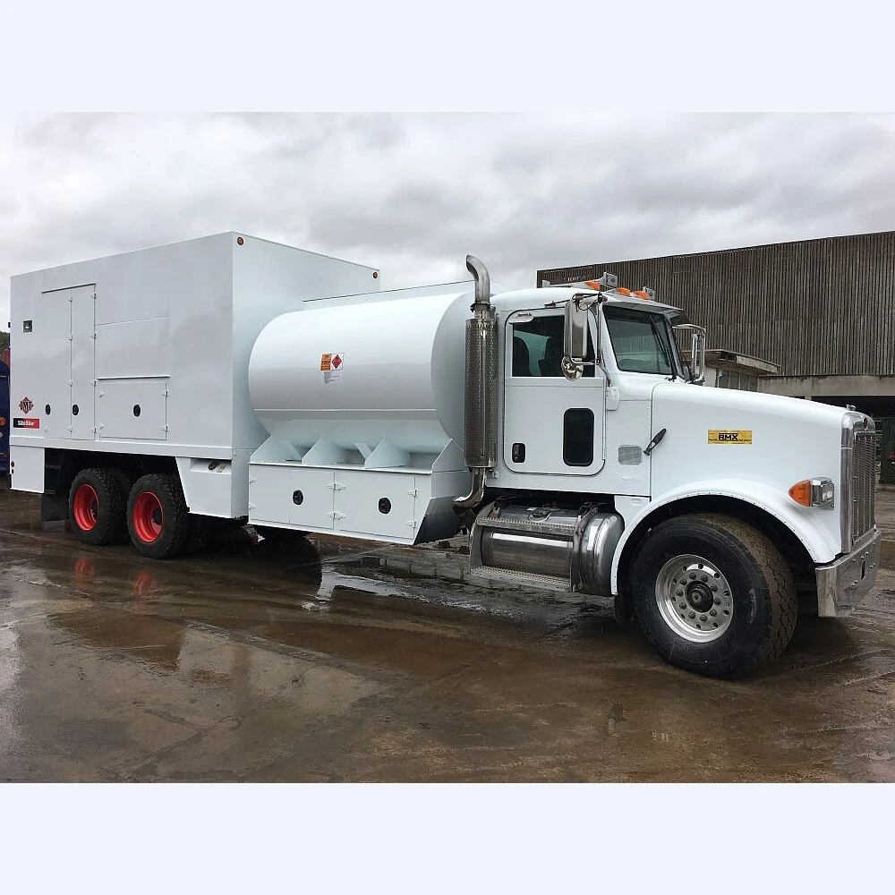 2006 Peterbilt Fuel/Lube Service Truck