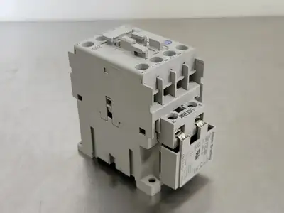 USED ALLEN-BRADLEY 100-C09D200