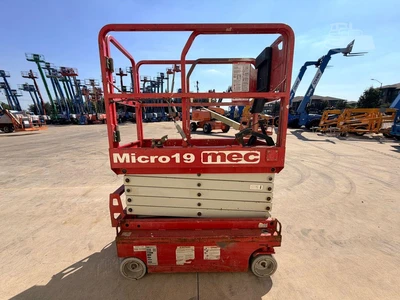 Used 2018 MEC MICRO 19 Scissor Lifters Texas US | Adcock Equipment USA #1519584