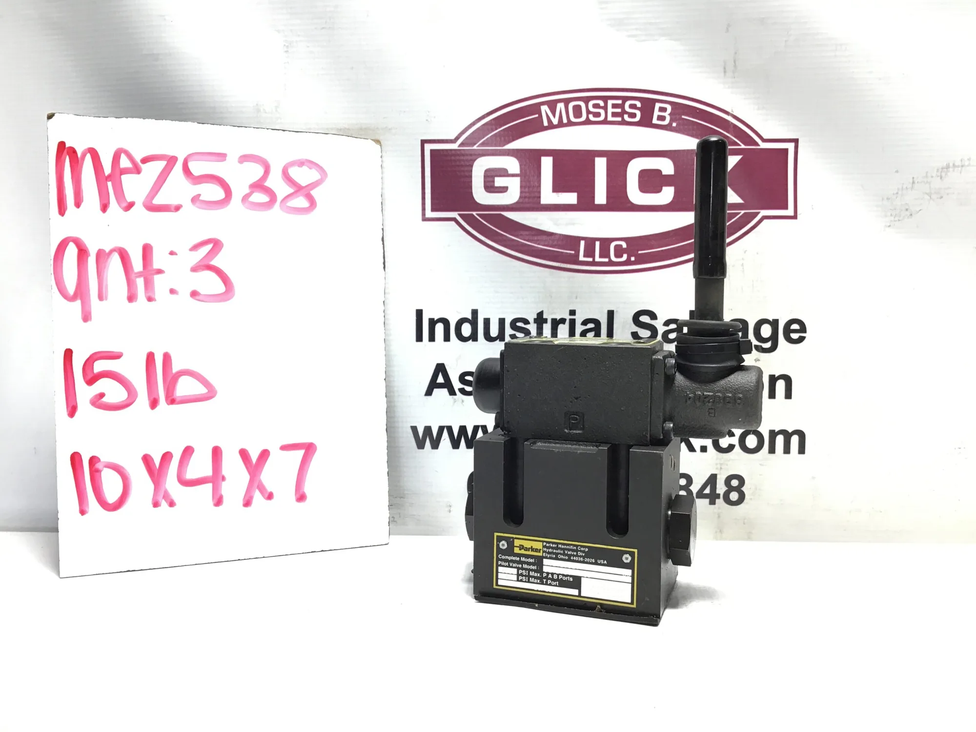 Parker D31VL Lever Operated Directional Control Valve D31VL9C1V