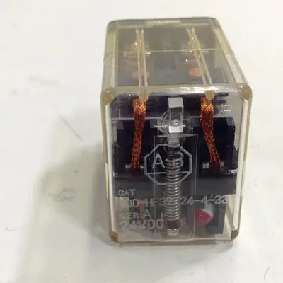 USED ALLEN BRADLEY 700-HF32Z24-4-33 SER A