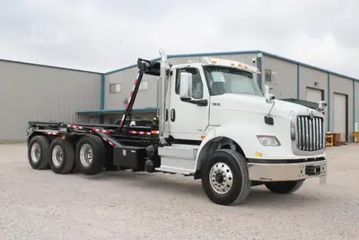 New | in-Stock 2026 INTERNATIONAL HX Rolloff Trucks Texas US | Roll Off Truck World #1491797