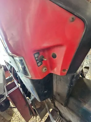 1988 Case International 585 tractor with loader | Iron Listing (33)