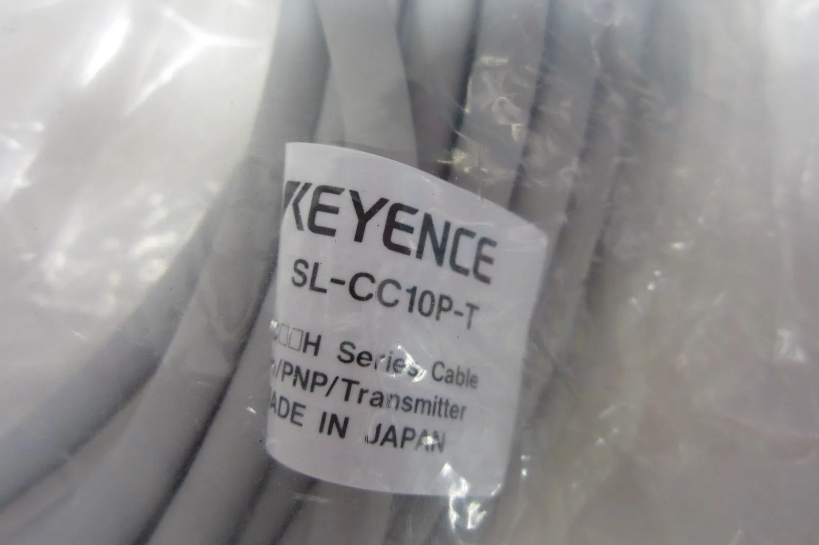 NEW KEYENCE SL-CC10P-T CABLE SLCC10PT