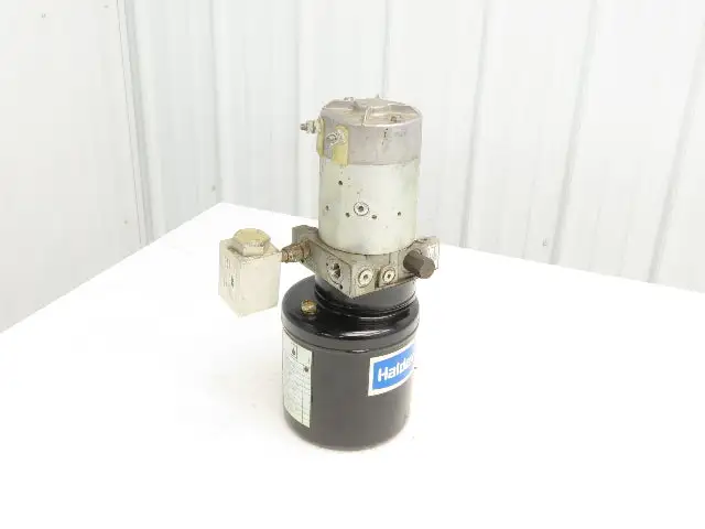 JLG 3600392
3600392 Lift Hydraulic Pump Motor 24VDC W/Tank Concentric 10MSP