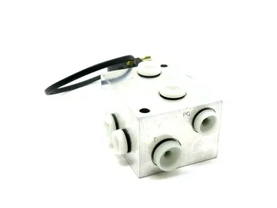 NEW DOOSAN 426-00034C SOLENOID VALVE 42600034C