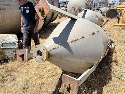 Tank, 200 Gallon, 316 Stainless Steel, Insulated, Cone Bottom #S744718