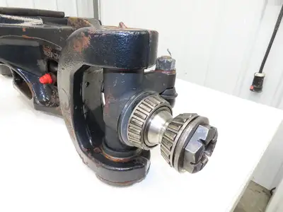 Hyster E100XN Forklift Rear Axle Dual Hydraulic Steering Assembly 8527474