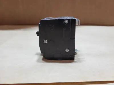 USED SQUARE D QO320
