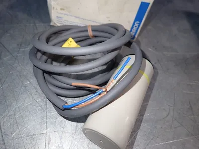 NEW OMRON E2KC25MY2