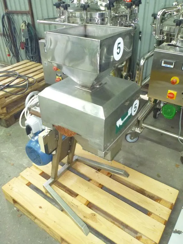4 KW Roll Mill With Twin Rolls, Each Width 70 MM.