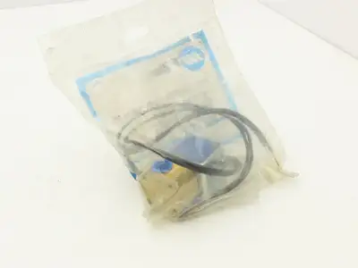 Miller 035601 2 Way Valve Gas Solenoid 1/4" IPS Port  x 1/8" Orifice 115 VAC